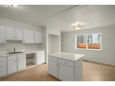 3106 SE 79th Avenue Portland OR 97206