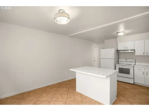 3106 SE 79th Avenue Portland OR 97206
