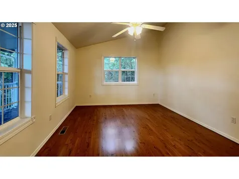 160 Spirit Lane Roseburg OR 97471
