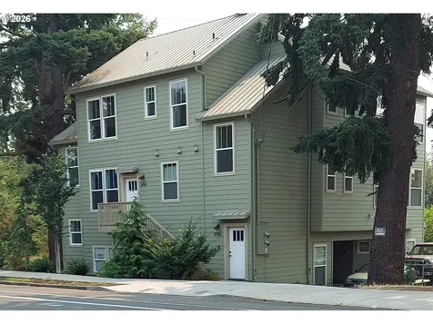 8780 SE Flavel Street Portland OR 97266