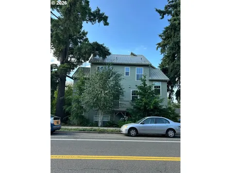 8780 SE Flavel Street Portland OR 97266