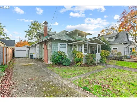 1114 SE Bidwell Street Portland OR 97202