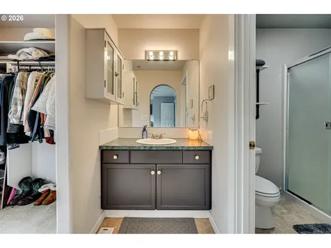 75 River Rock Lane Woodland WA 98674