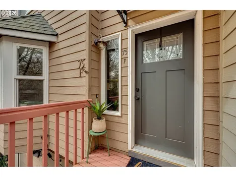 75 River Rock Lane Woodland WA 98674