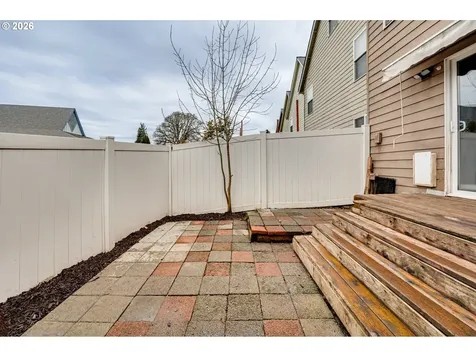 75 River Rock Lane Woodland WA 98674