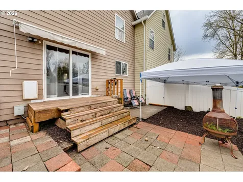 75 River Rock Lane Woodland WA 98674