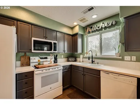 75 River Rock Lane Woodland WA 98674