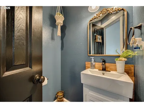 75 River Rock Lane Woodland WA 98674