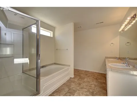 5732 L Street Washougal WA 98671