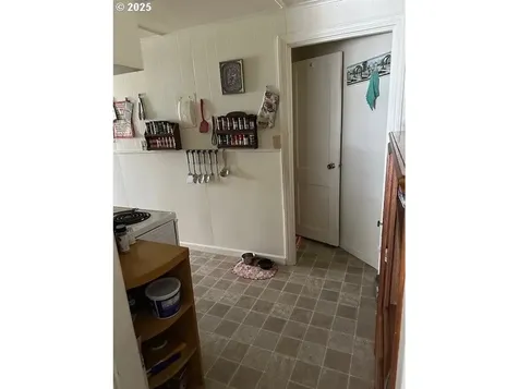 92322 Cape Arago Highway Coos Bay OR 97420