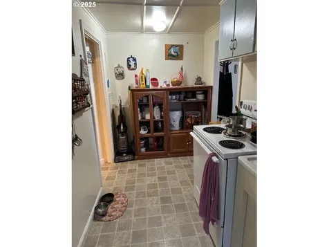 92322 Cape Arago Highway Coos Bay OR 97420