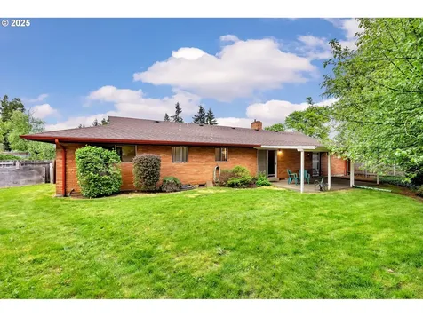 8203 NE 27th Street Vancouver WA 98662