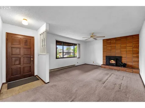 8203 NE 27th Street Vancouver WA 98662