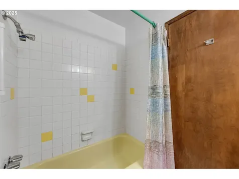 8203 NE 27th Street Vancouver WA 98662