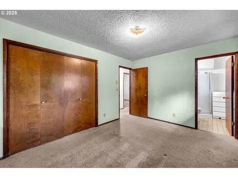 8203 NE 27th Street Vancouver WA 98662