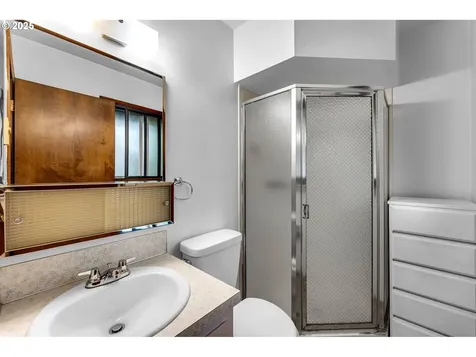 8203 NE 27th Street Vancouver WA 98662