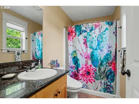 801 Pintail Street Silverton OR 97381