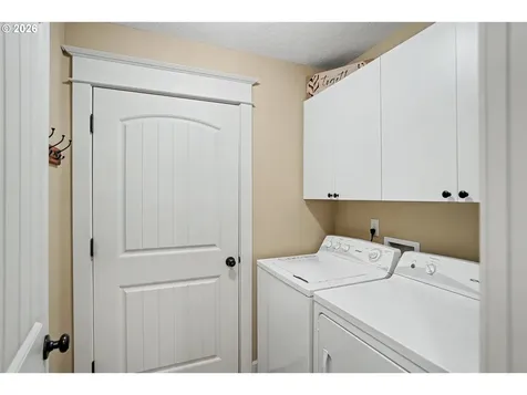 801 Pintail Street Silverton OR 97381
