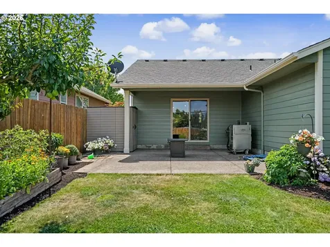 801 Pintail Street Silverton OR 97381