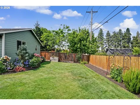 801 Pintail Street Silverton OR 97381