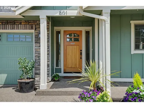801 Pintail Street Silverton OR 97381