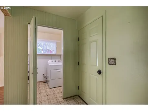 2035 Juniper Avenue Coos Bay OR 97420