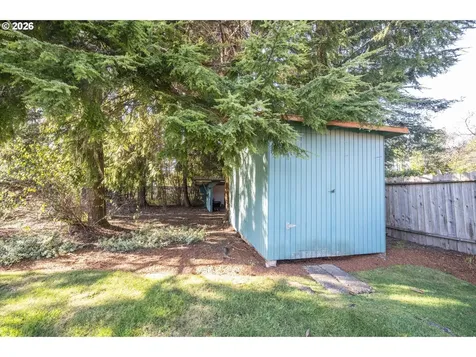 2035 Juniper Avenue Coos Bay OR 97420