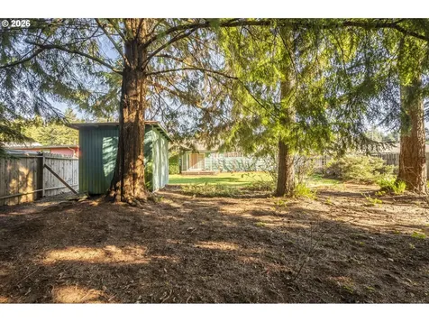 2035 Juniper Avenue Coos Bay OR 97420