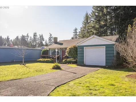 2035 Juniper Avenue Coos Bay OR 97420
