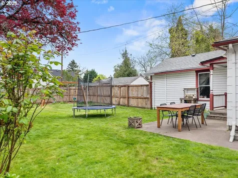 815 Shipping Street NE Salem OR 97301