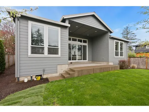 8595 SW Holly Lane Portland OR 97223