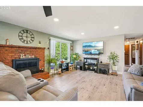 1139 Cynthia Court N Keizer OR 97303