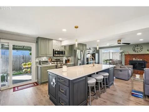 1139 Cynthia Court N Keizer OR 97303