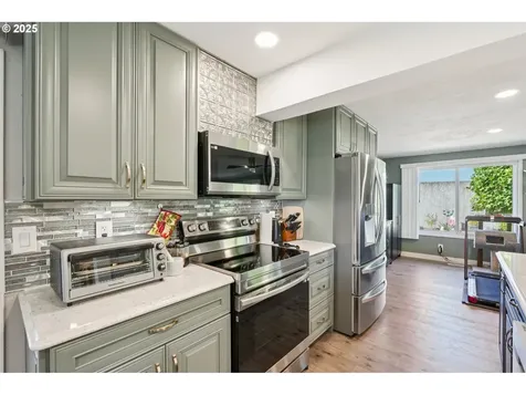 1139 Cynthia Court N Keizer OR 97303