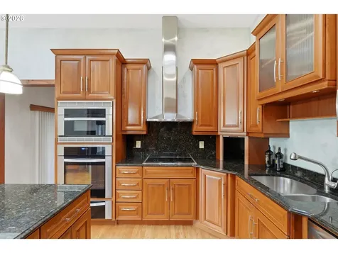 403 409 NE 156th Avenue Portland OR 97230