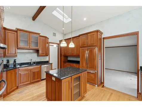403 409 NE 156th Avenue Portland OR 97230