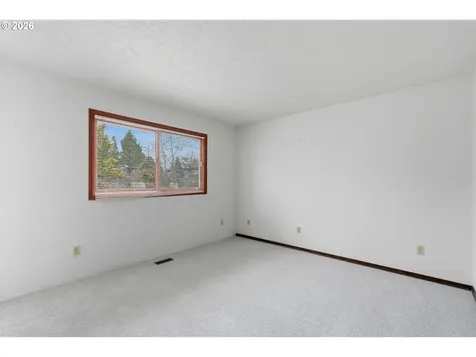 403 409 NE 156th Avenue Portland OR 97230