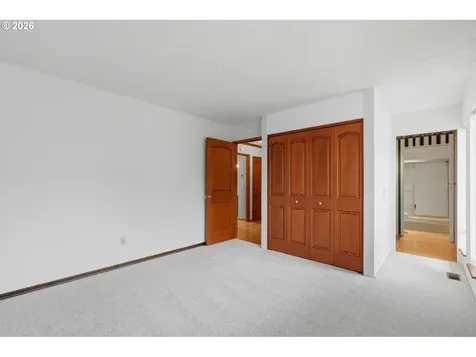403 409 NE 156th Avenue Portland OR 97230