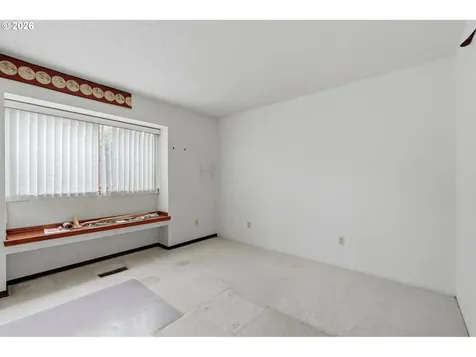 403 409 NE 156th Avenue Portland OR 97230