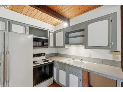403 409 NE 156th Avenue Portland OR 97230
