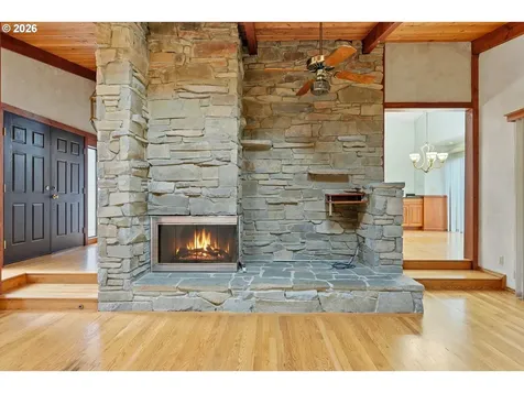 403 409 NE 156th Avenue Portland OR 97230