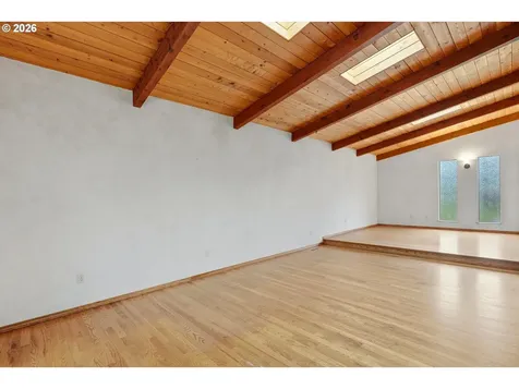 403 409 NE 156th Avenue Portland OR 97230