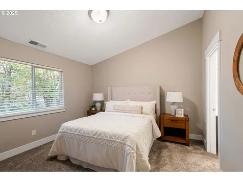 611 Jared Valley Street SE Salem OR 97306