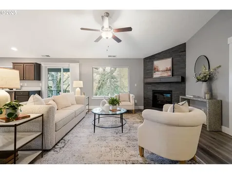 611 Jared Valley Street SE Salem OR 97306