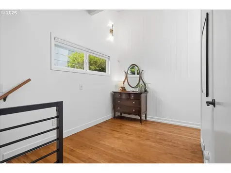 10936 NE Russell Street Portland OR 97220