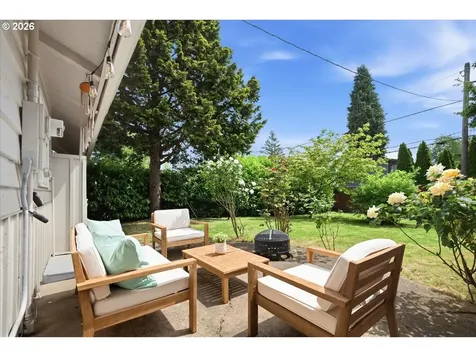 10936 NE Russell Street Portland OR 97220
