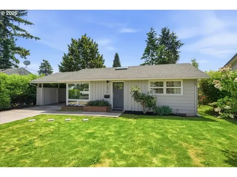 10936 NE Russell Street Portland OR 97220