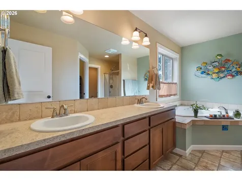 10907 NE 88th Street Vancouver WA 98662