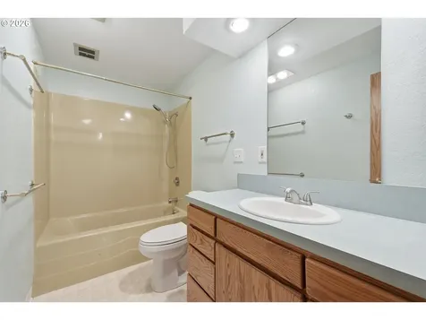 3696 Spring Street S Salem OR 97302