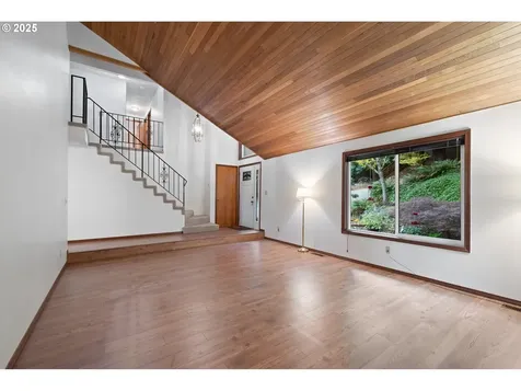 4415 Poplar Way Longview WA 98632